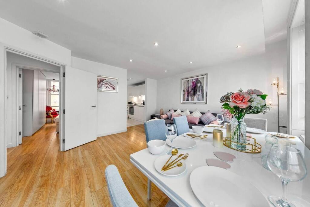 3 Bedroom Apartment In Haymarket Central London Sleep 10 Hy2 المظهر الخارجي الصورة