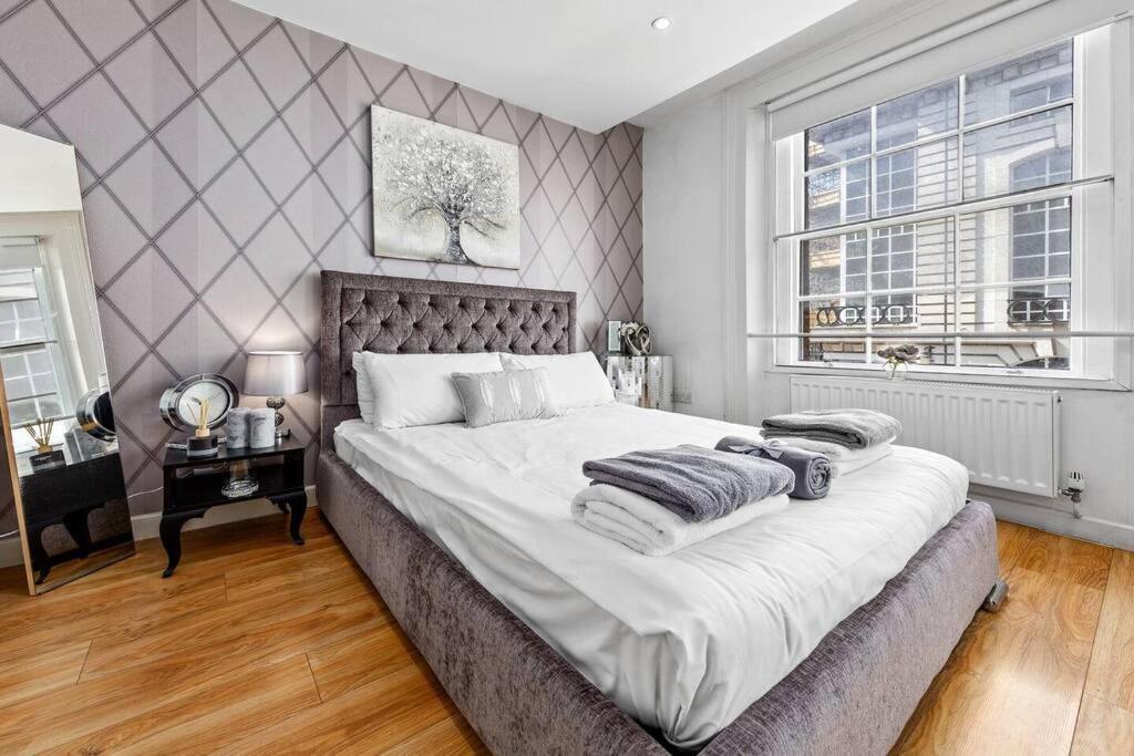 3 Bedroom Apartment In Haymarket Central London Sleep 10 Hy2 المظهر الخارجي الصورة