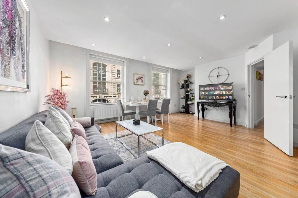 3 Bedroom Apartment In Haymarket Central London Sleep 10 Hy2 المظهر الخارجي الصورة